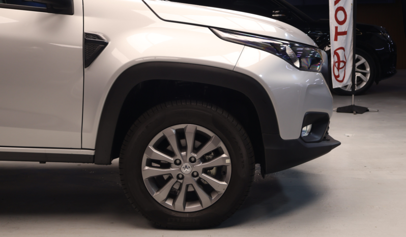 RAM 700 BIGHORN 2025 (Doble Cabina) lleno