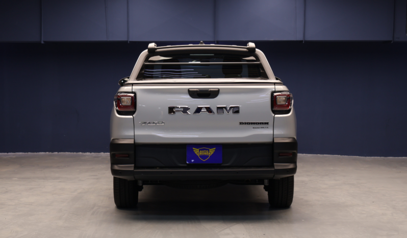 RAM 700 BIGHORN 2025 (Doble Cabina) lleno