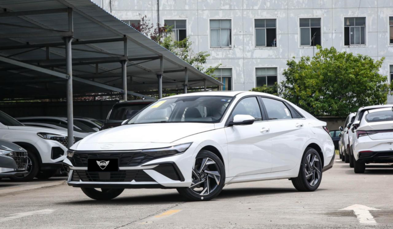 Hyundai Elantra Lux Premium 2023 lleno