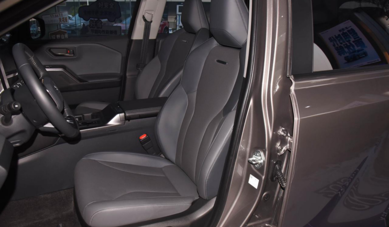 Toyota RAV4 Hybrid Flagship 2025 lleno