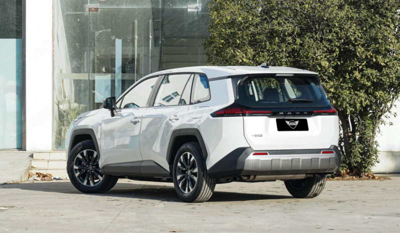 Toyota RAV4 Petrol Luxury 2025 lleno