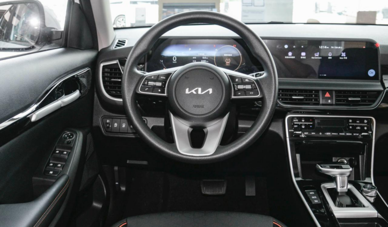 Kia Seltos Luxury 2025 lleno